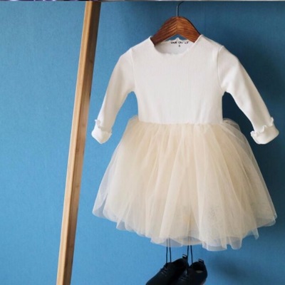 Everywhere princess dress in white