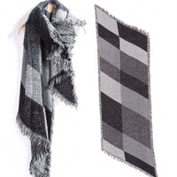 Paige Blanket Scarf - Thumbnail 2