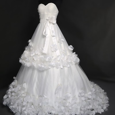 A-line floral sweetheart wedding dress