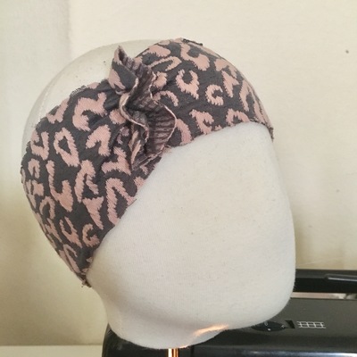 Ruffle snob grey mauve leopard