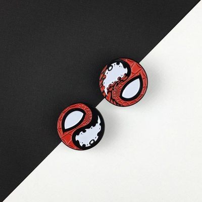 Yin-yang pin set