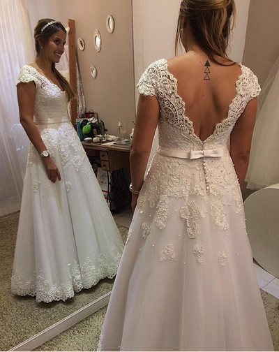 A line V-back Cap Sleeves Lace Wedding Dress