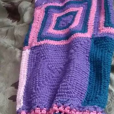 Crochet mermaid blanket with feet and pockets