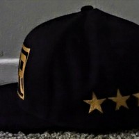 E.R (EMT) (Black&GoldSeries) Fitted Hat with Stars. - Thumbnail 1
