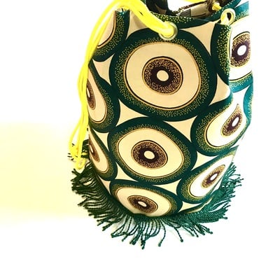 Circles bucket bag with fringe