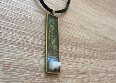 Simple Moonstone necklace