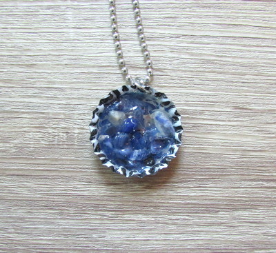 Blue agate & resin necklace