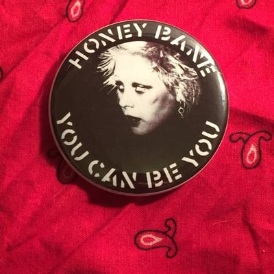 Honey bane - you can be you button - Thumbnail 5
