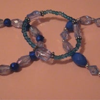 Blue Tones Acrylic Stretch Bracelets