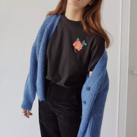 ROSE TEE IN BLACK 2.0 VERSION - Thumbnail 1