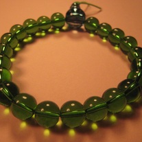 Green Stretchy Glass Bracelet