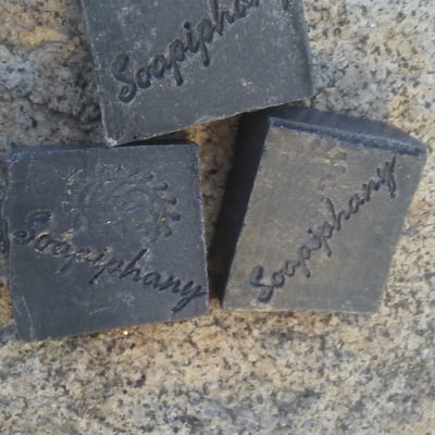 Black soap, activated charcoal, with green clay, patchouli 