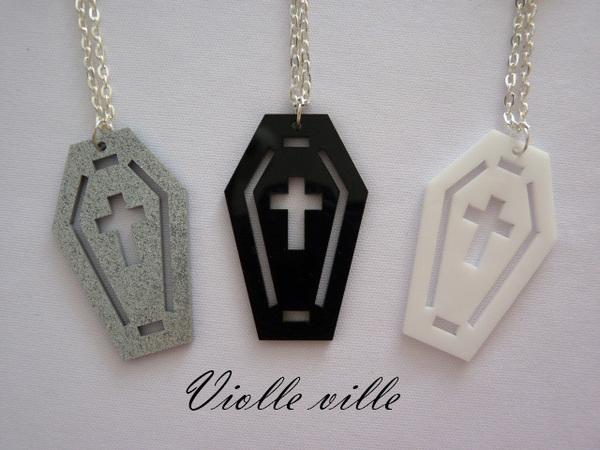 Cool grave necklace