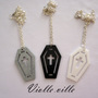 Cool grave necklace-1