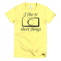 I like to shoot things Short sleeve women's t-shirt - Thumbnail 4