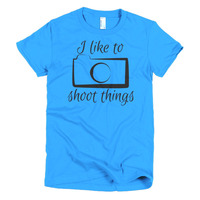 I like to shoot things Short sleeve women's t-shirt - Thumbnail 5