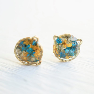 Real pressed flower and resin stud earrings in blues and yellows mix cat/bear