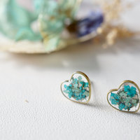 Real Dried Flowers and Resin Heart Stud Earrings in Mint and Teal Green Mix - Thumbnail 1