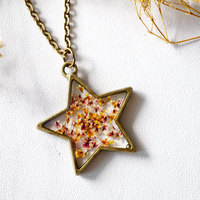 Real Pressed Flower and Resin Star Necklace in Pink Orange Mix - Thumbnail 3