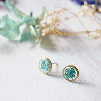Real Dried Flowers and Resin Stud Earrings in Mint Teal Mix - Thumbnail 3