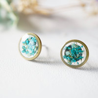 Real Dried Flowers and Resin Stud Earrings in Mint Teal Mix - Thumbnail 4