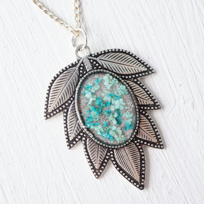 Real pressed flower and resin leaf necklace