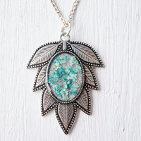Real Pressed Flower and Resin Leaf Necklace - Thumbnail 2