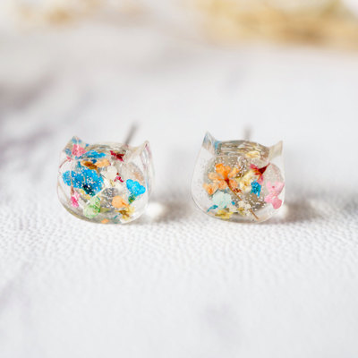 Real dried flowers and resin cat stud earrings in party mix