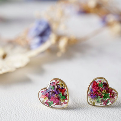 Real dried flowers and resin heart stud earrings in purple pink green mix