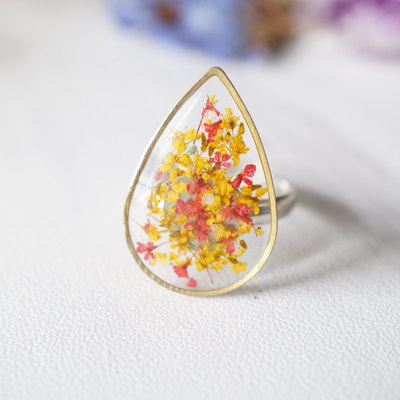 Real pressed flower and resin ring in reds and yellows mix - Thumbnail 5