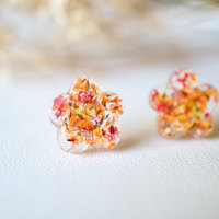 Real Dried Flowers and Resin Stud Earrings in Pink Orange Yellow - Thumbnail 4
