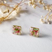 Real Dried Flowers and Resin Stud Earrings in Pink Green Mix - Thumbnail 3