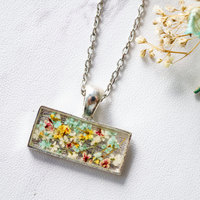 Real Pressed Flower and Resin Bar Necklace in Mint Yellow Pink White Mix - Thumbnail 3