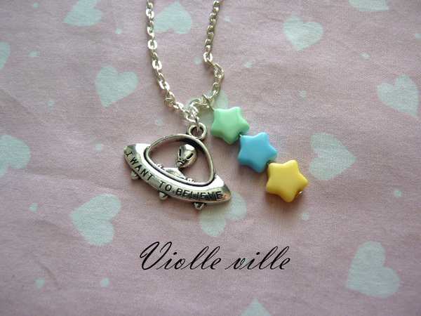 Alien necklace