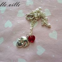 Skull and swarovski necklace - Thumbnail 1