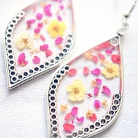 Real Pressed Flowers and Resin Earrings in Red Orange Pink Yellow - Thumbnail 2