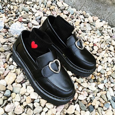 Harajuku heart buckle shoes - Thumbnail 5