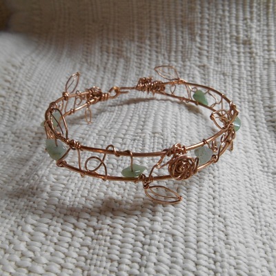 Leafy vines aventurine bracelet