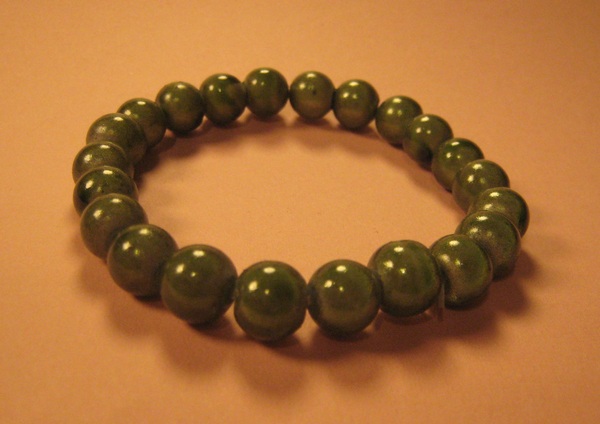 Moss Green Glass Stretch Bracelet