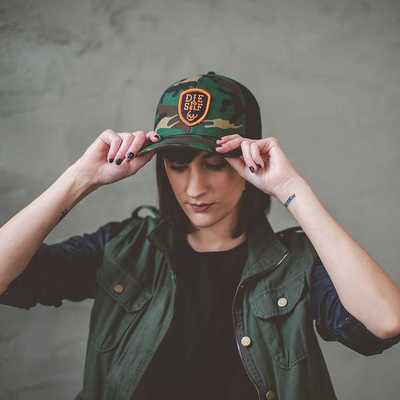 Camo precurved bill - trucker