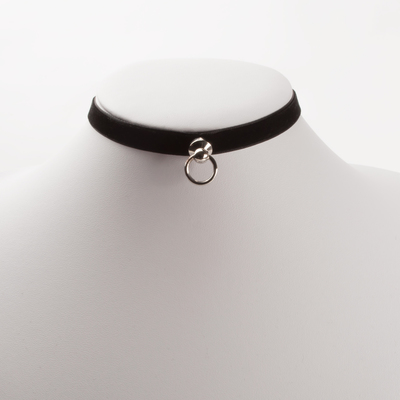 VELVET RING CHOKER