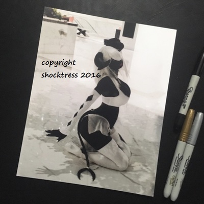 Katastrophia 8x10: kontrast stretch