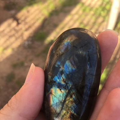 Labradorite palm stone 