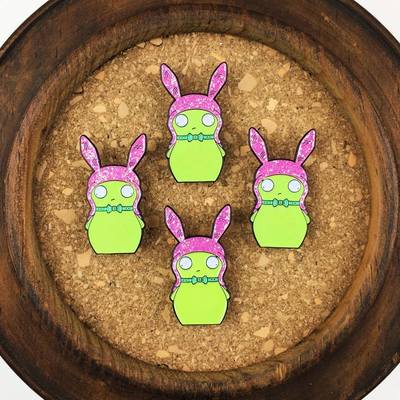 Loo-eez-eh ko-pee seconds pin - Thumbnail 5