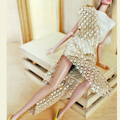 Neutral minds - look 1