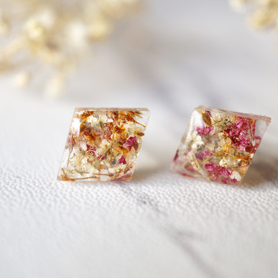 Real dried flowers and resin diamond stud earrings in orange rose white