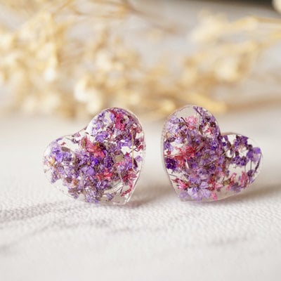Real dried flowers and resin heart stud earrings in purple and rose