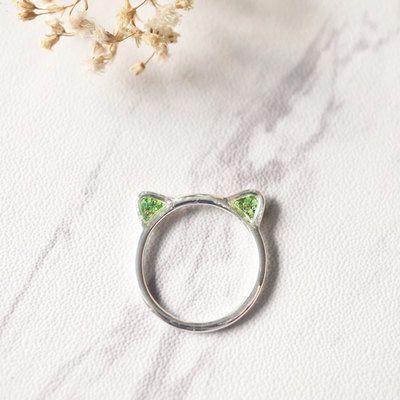 Real pressed flowers and resin silver cat ring in green
