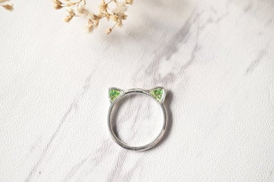Real Pressed Flowers and Resin Silver Cat Ring in Green