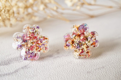 Real Dried Flowers and Resin Clover Stud Earrings in Pink Purple White Orange